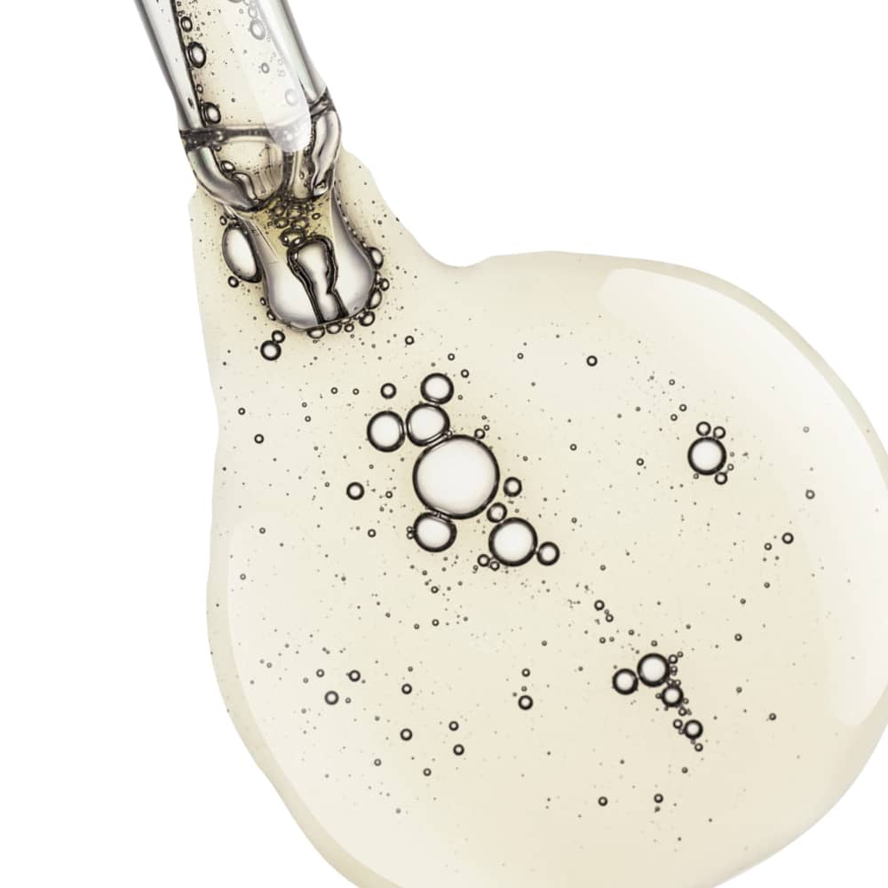 Nourishing face oil drop showing lightweight, multitasking formula